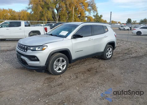 2024 Jeep Compass Latitude 4X4 from USA, damaged, VIN 3C4NJDBN4RT107846